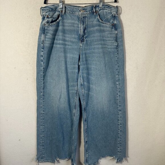 American Eagle Outfitters Denim - American Eagle Jeans Women's 14 Baggy High Rise Skater Wide Leg raw hem med wash